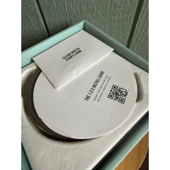 Jolie - The Filtered Showerhead, Brushed Gold, 1.8 Gpm Open Box NEW - Picture 5 of 5